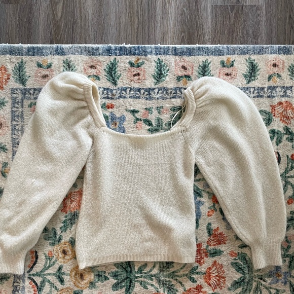 Mango Cream Puff Sleeve Sweater - Picture 2 of 6